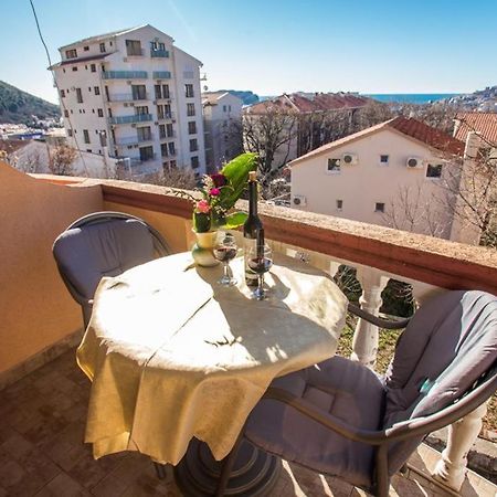 Sunny Villa Apartments Будва Екстер'єр фото