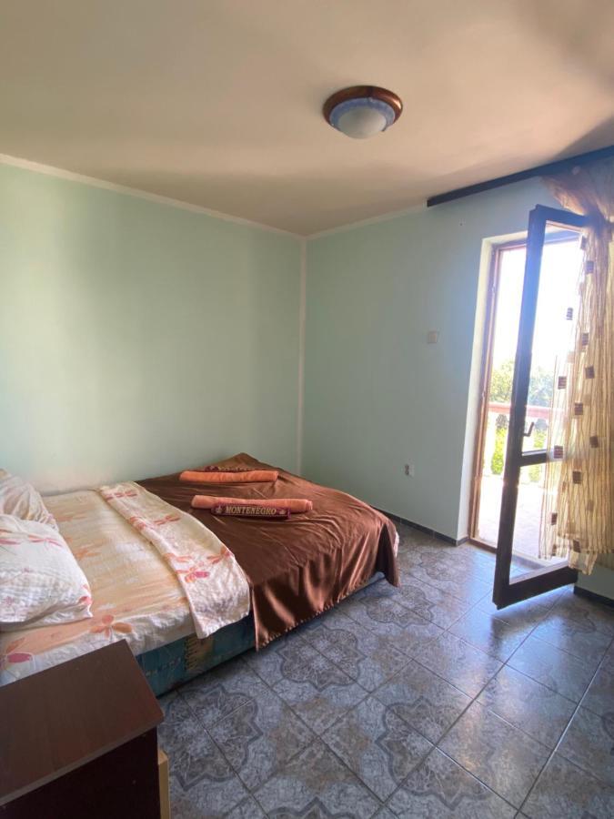 Sunny Villa Apartments Будва Екстер'єр фото