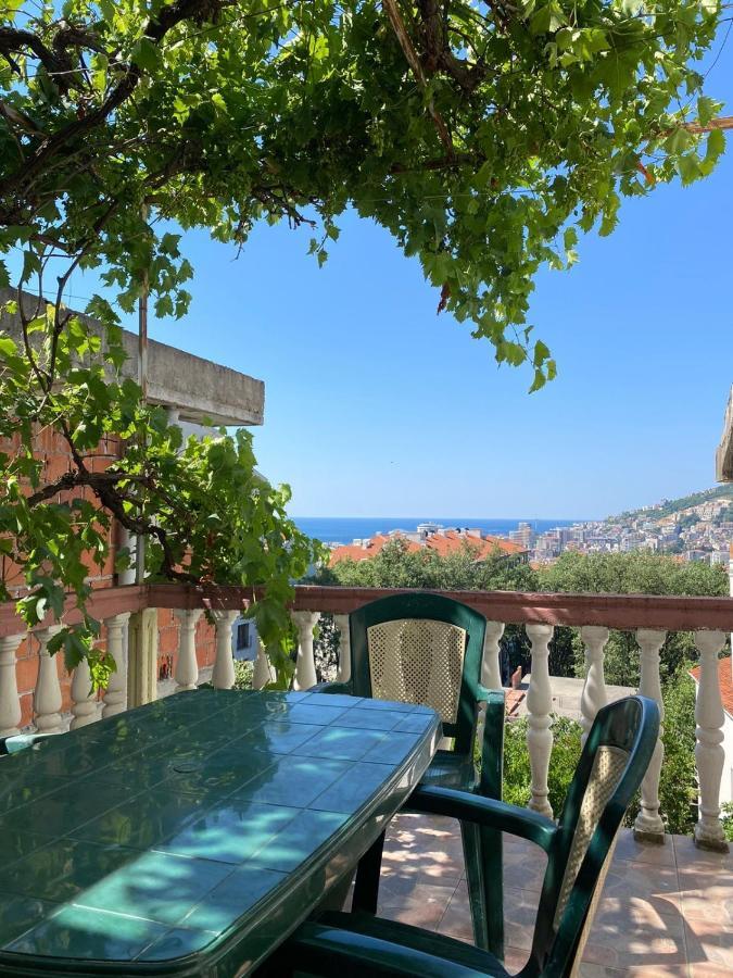 Sunny Villa Apartments Будва Екстер'єр фото