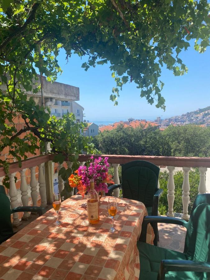 Sunny Villa Apartments Будва Екстер'єр фото