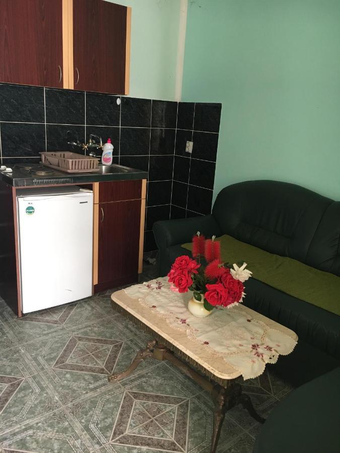 Sunny Villa Apartments Будва Екстер'єр фото