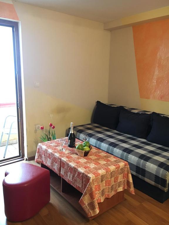 Sunny Villa Apartments Будва Екстер'єр фото